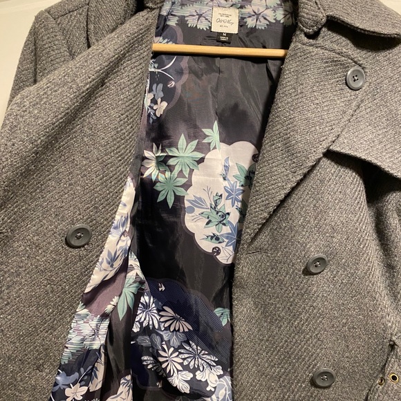 Ladies Old Navy Coat - Picture 4 of 4